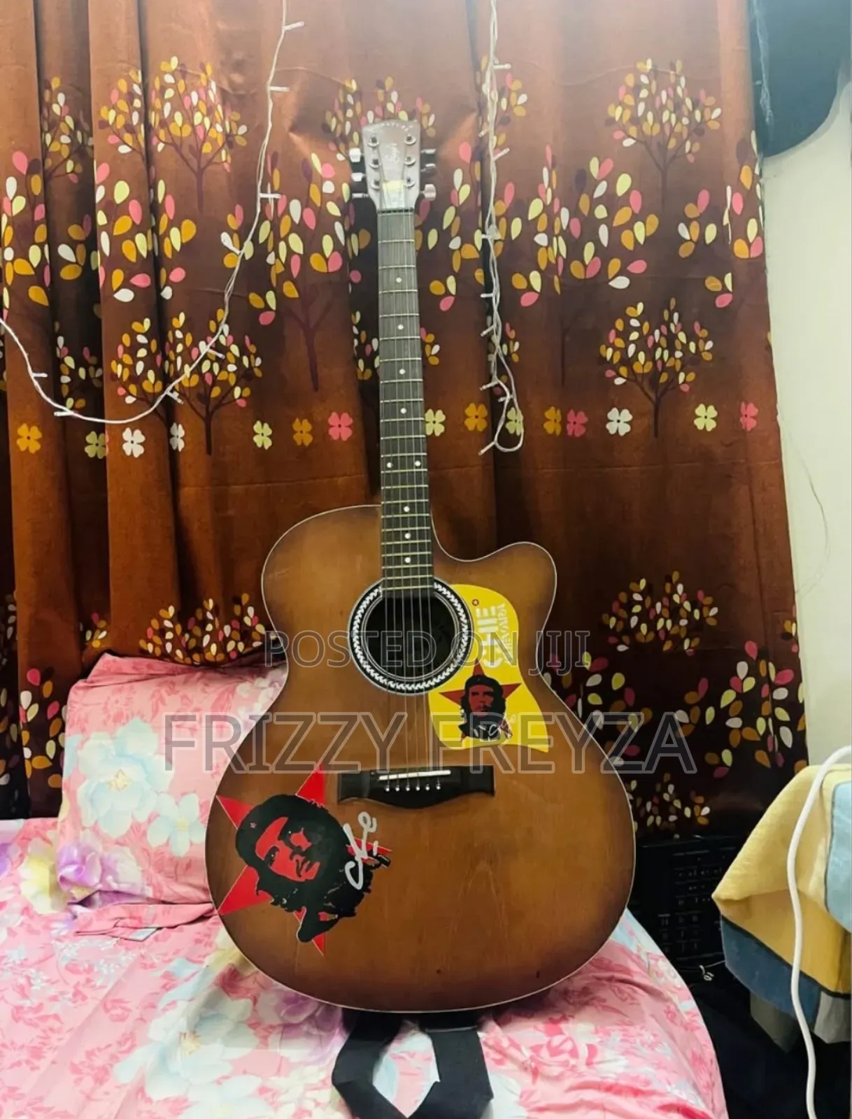 Signature Gogo's Used Guitar Fresh Condition