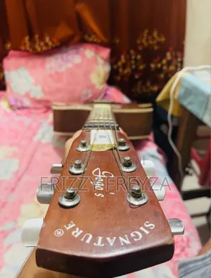 Signature Gogo's Used Guitar Fresh Condition