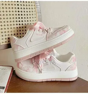 Photo - Women's Fashion Sneakers Winter Shoes