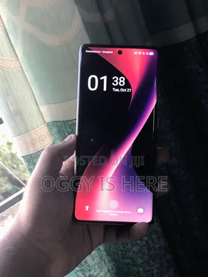 Photo - Infinix Hot 50 Pro+ 4G 256 GB Silver