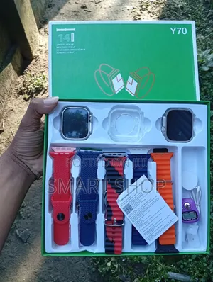 Photo - Y 70 Ultra Smartwatch