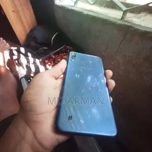 Photo - Samsung Galaxy M10 16 GB Blue