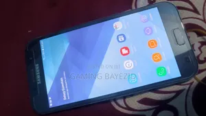 Photo - Samsung Galaxy A7 32 GB Black