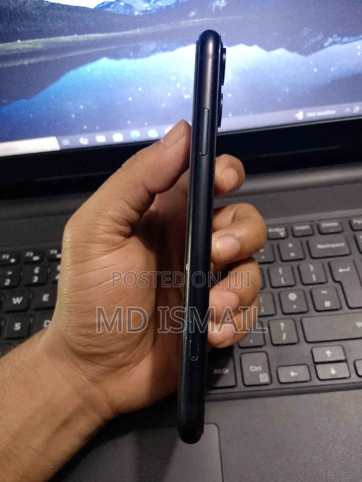 Apple XR 64 GB Black