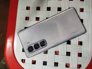 Photo - Infinix Hot 50 Pro+ 4G 256 GB Green