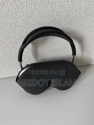 Photo - Apple Airpods Premium Bluetooth Headphone