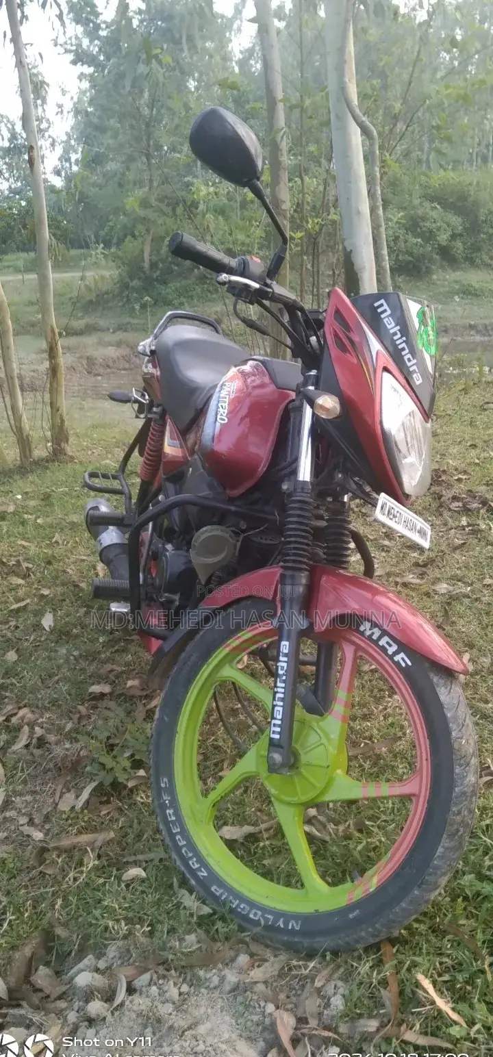 Mahindra Centuro 2016 Red