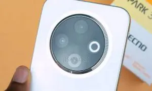 Photo - Tecno Spark 30C 128 GB White