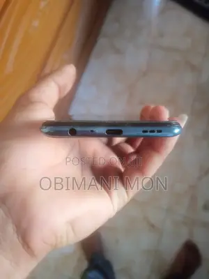 Photo - Oppo F17 Pro 128 GB Blue