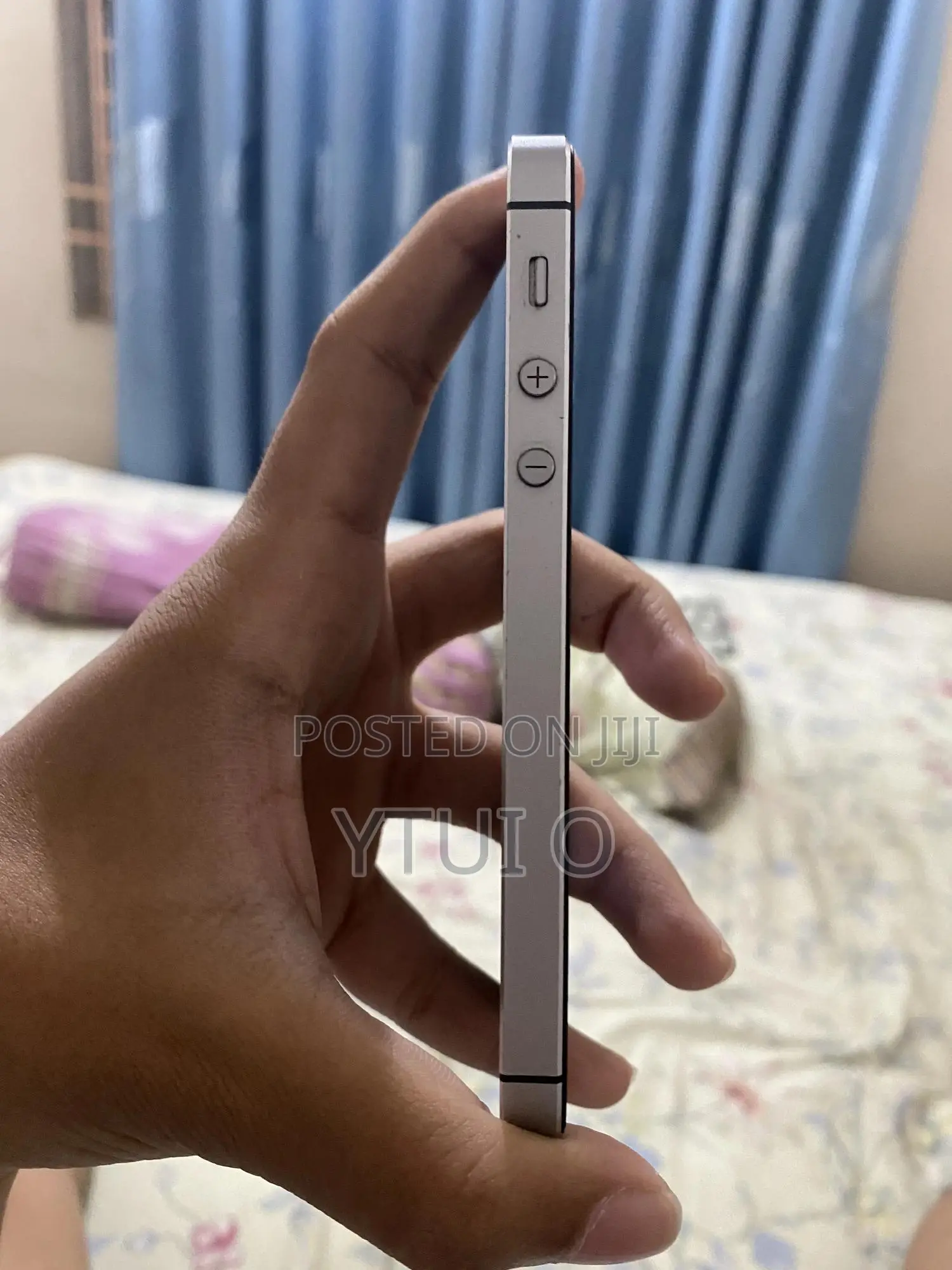 Apple iPhone 5s 32 GB Gray