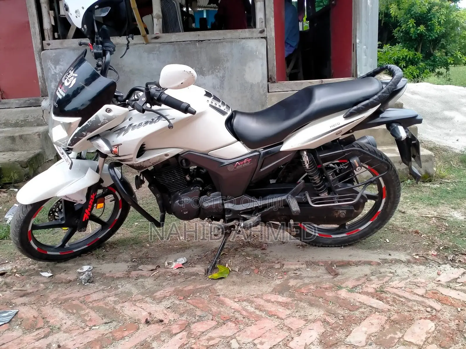 Hero Hunk 2017 White