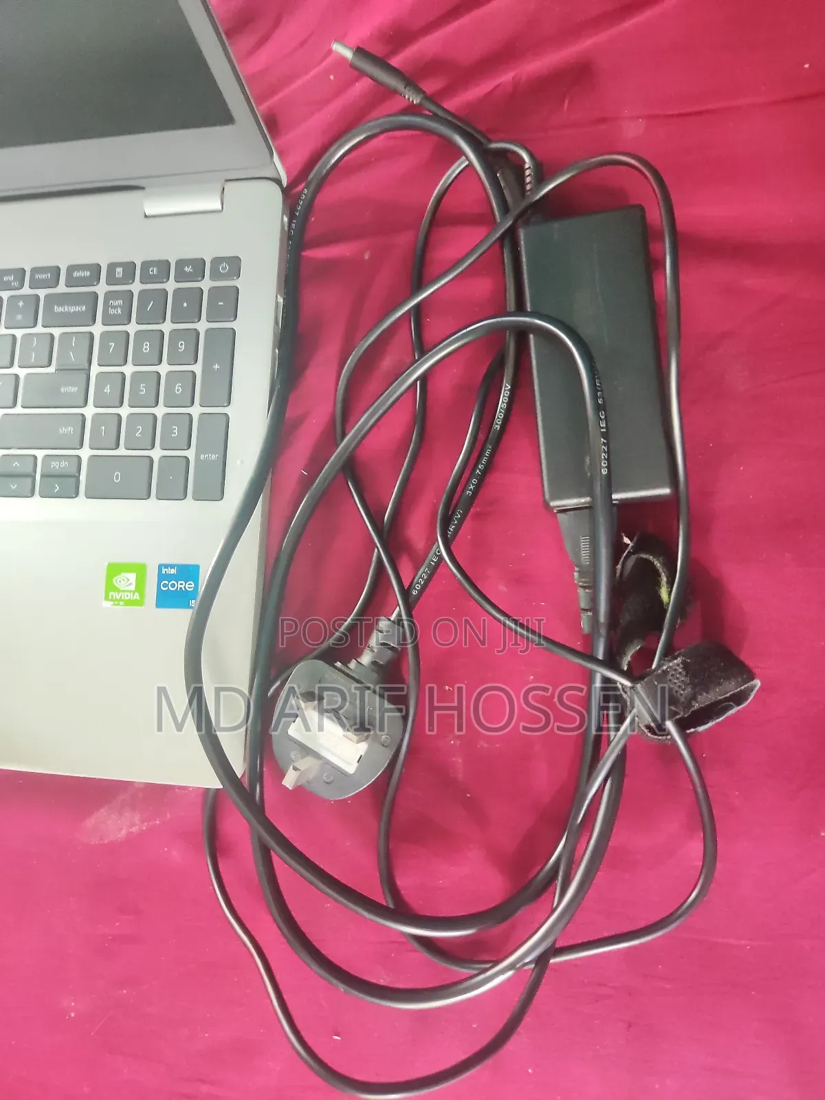 Laptop Dell Inspiron 15 3521 8GB Intel Core I5 HDD+SSD 1T