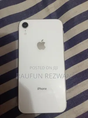 Photo - Apple iPhone XR 128 GB White