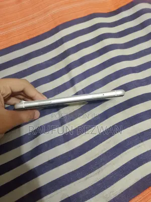 Apple iPhone XR 128 GB White