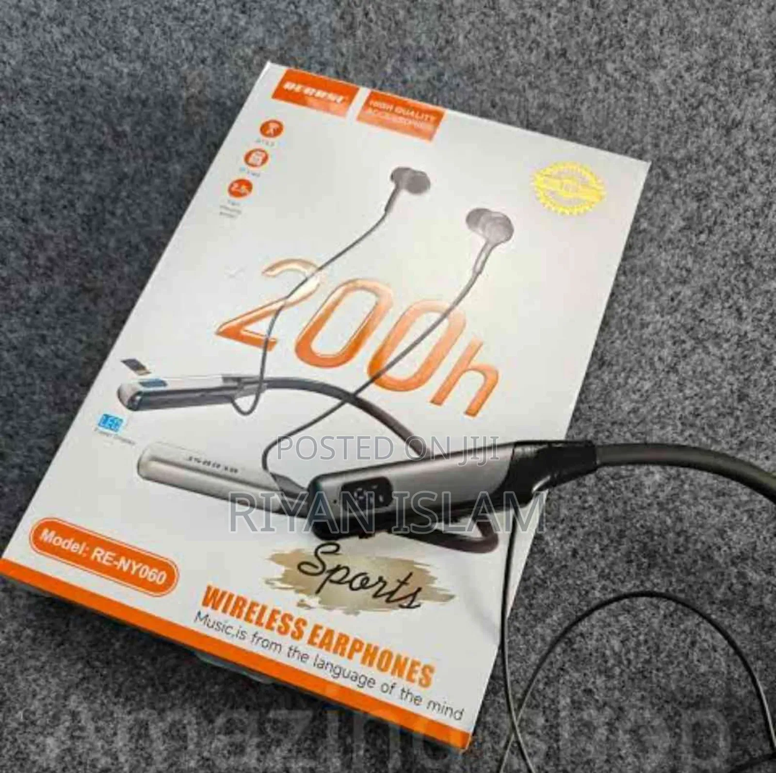 একবার চার্জে চলবে টানা ২০০ ঘন্টা Regrsi Ny-060 মডেলের এই নেকবেন্ডটি।