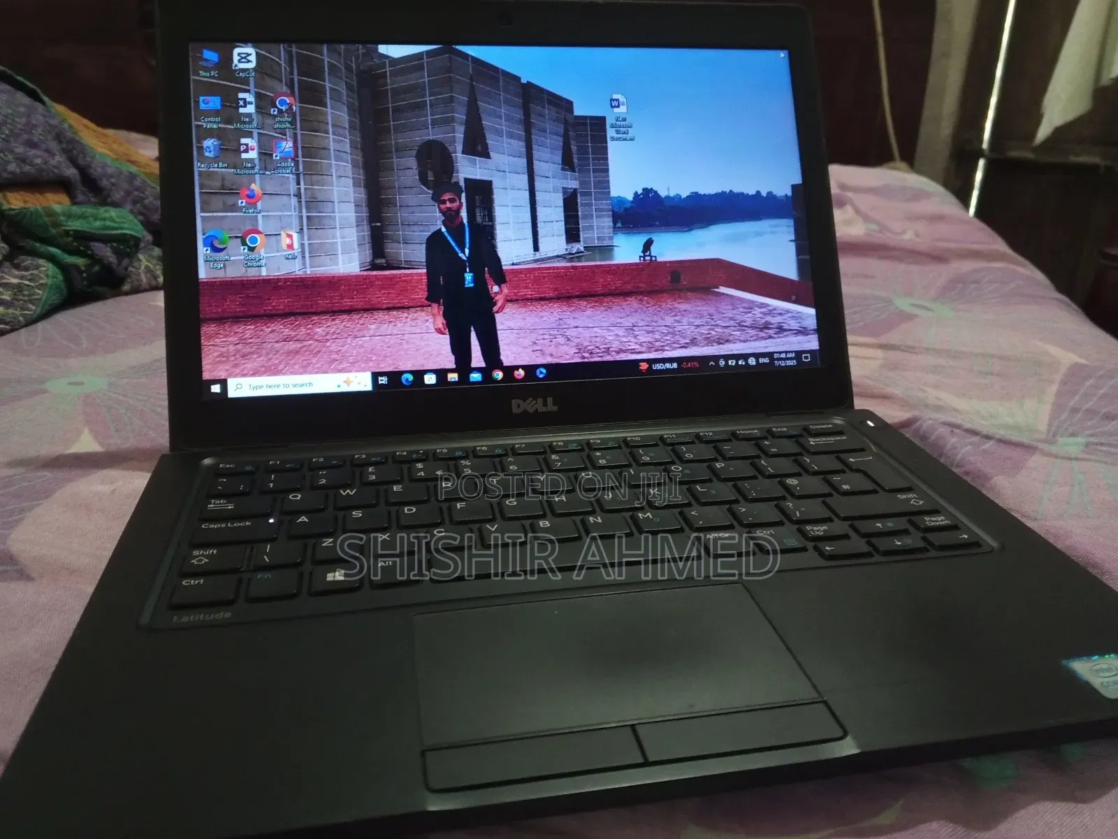 Laptop Dell Latitude 10 4GB Intel Core I3 SSHD (Hybrid) 32GB