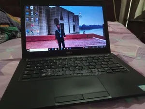 Laptop Dell Latitude 10 4GB Intel Core I3 SSHD (Hybrid) 32GB