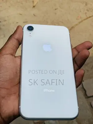 Photo - Apple iPhone XR 256 GB White