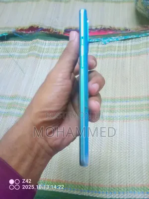 Photo - OnePlus 8T 256 GB Blue