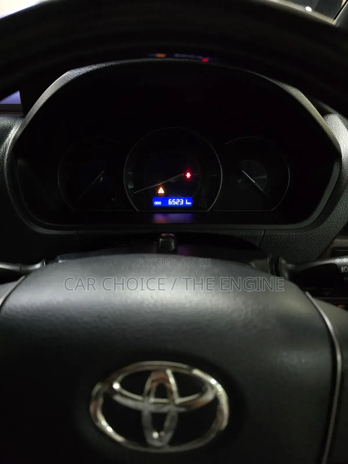 Toyota Esquire 1.8 FWD Hybrid (7 Seater) 2018 Pearl