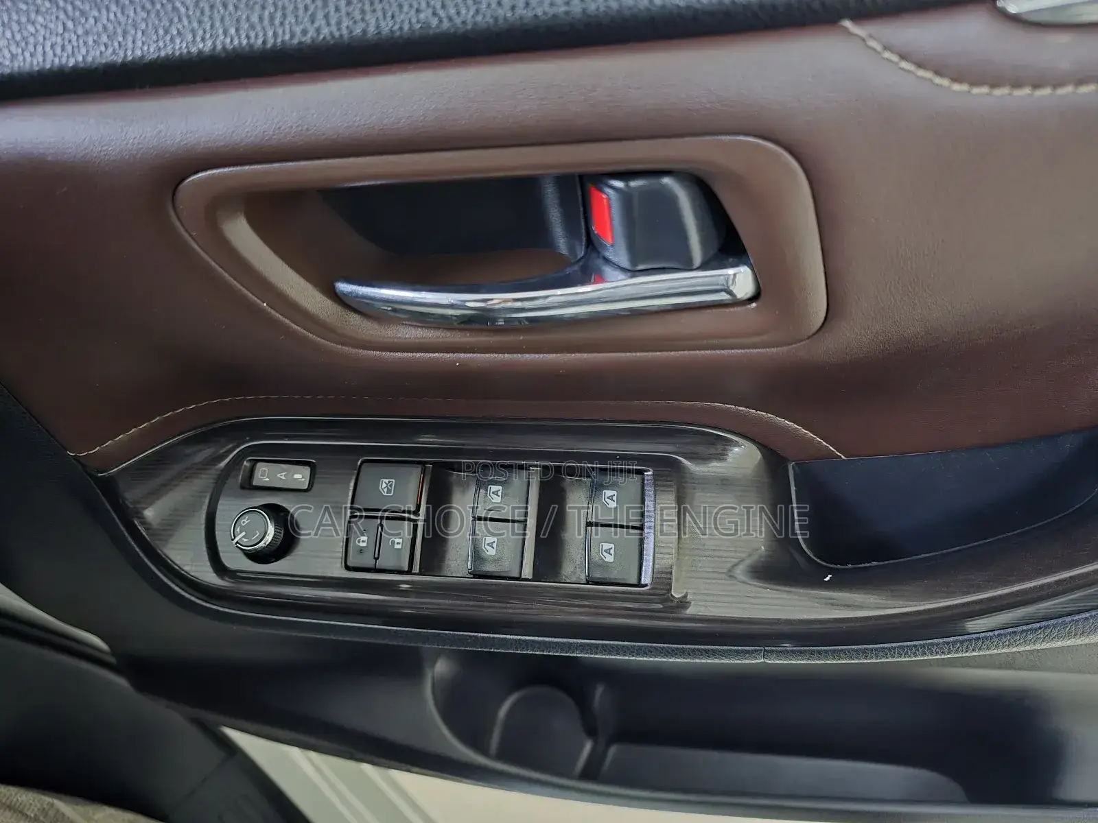 Toyota Esquire 1.8 FWD Hybrid (7 Seater) 2018 Pearl