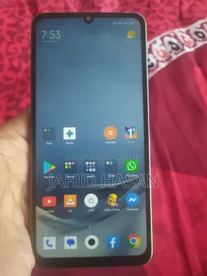 Photo - Xiaomi Redmi 13C 256 GB Red