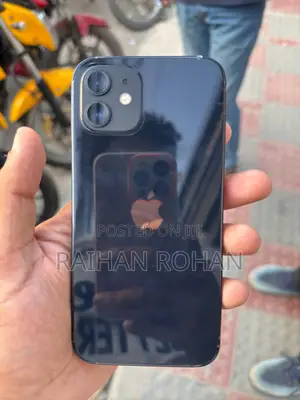 Photo - Apple iPhone 12 128 GB Black