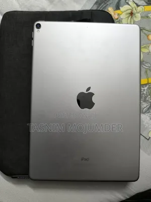 Apple iPad Pro (2022) 256 GB Silver