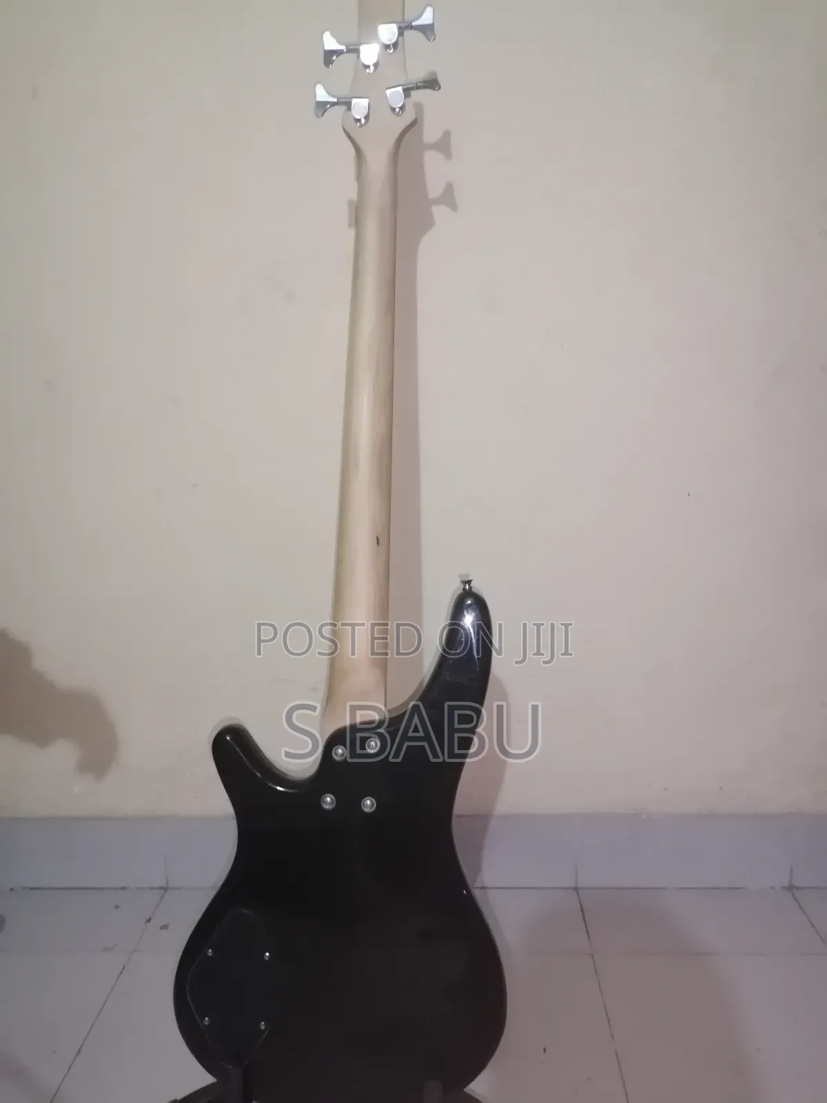 Deviser 4 String Bass Guiter