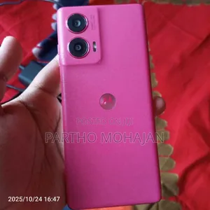 Photo - Motorola Edge 50 Fusion 256 GB Pink