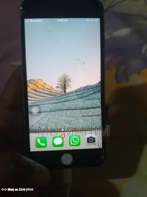 Photo - Apple iPhone 6s 64 GB Silver