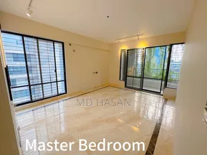 4bdrm Apartment in Semi Furnished for Rent