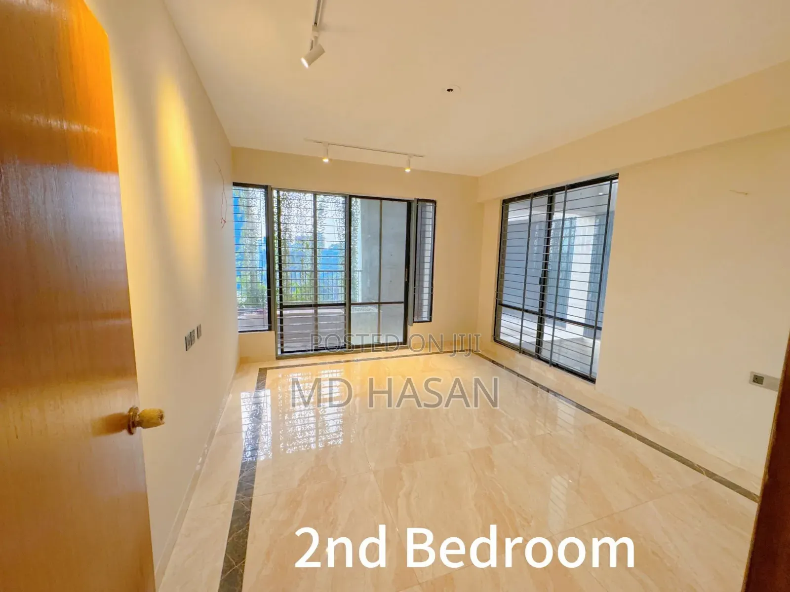 4bdrm Apartment in Semi Furnished for Rent