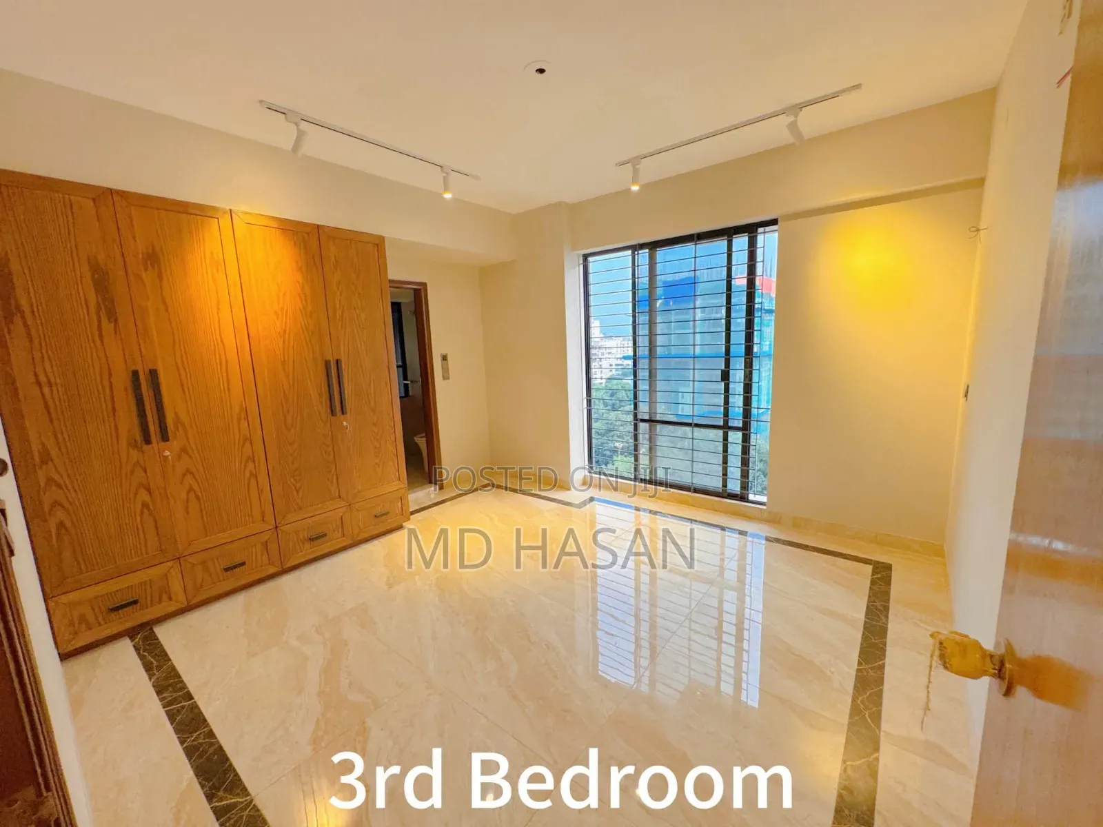4bdrm Apartment in Semi Furnished for Rent