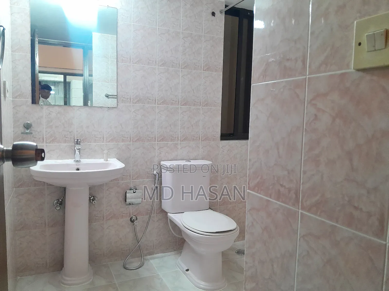 3bdrm Apartment in Gulshan 2 Un for Rent