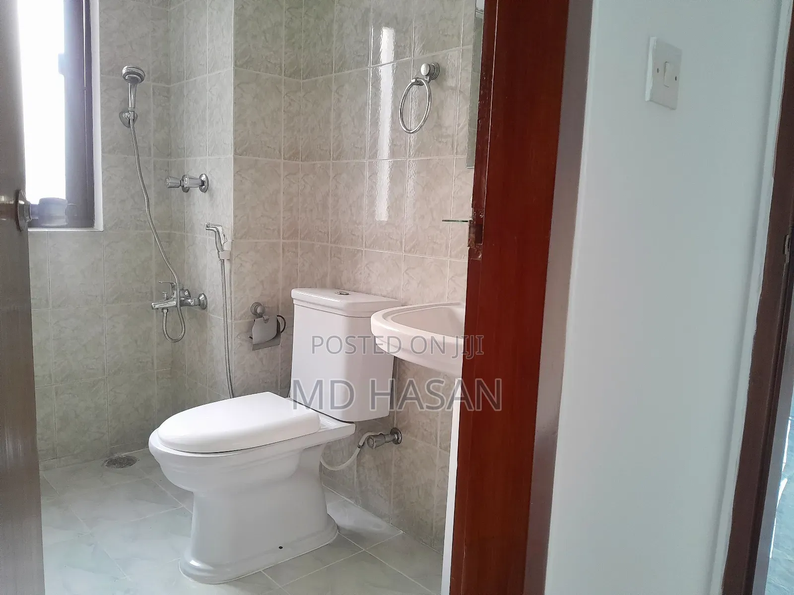 3bdrm Apartment in Gulshan 2 Un for Rent
