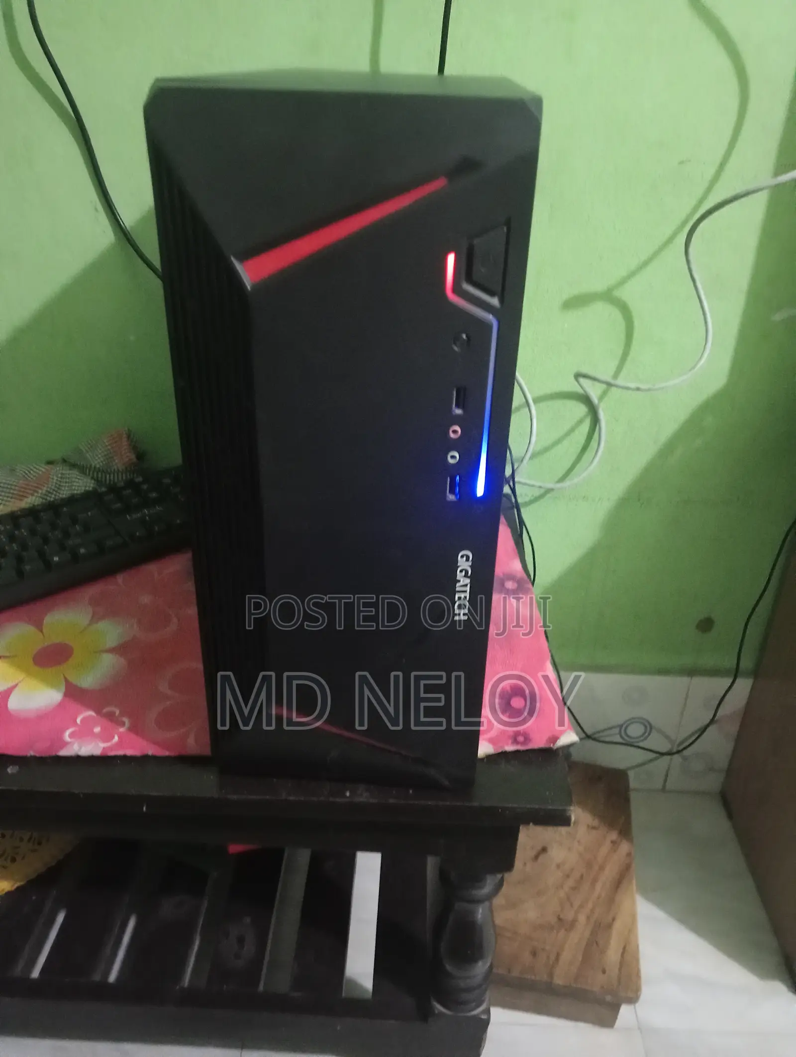 Gigabyte GA-H110MSTX-HD3-ZK 8GB Intel Core i5 HDD+SSD 512GB