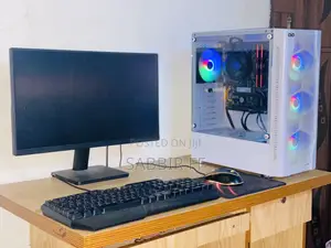 Desktop Computer Microsoft 16GB AMD Ryzen 5 SSD 256GB