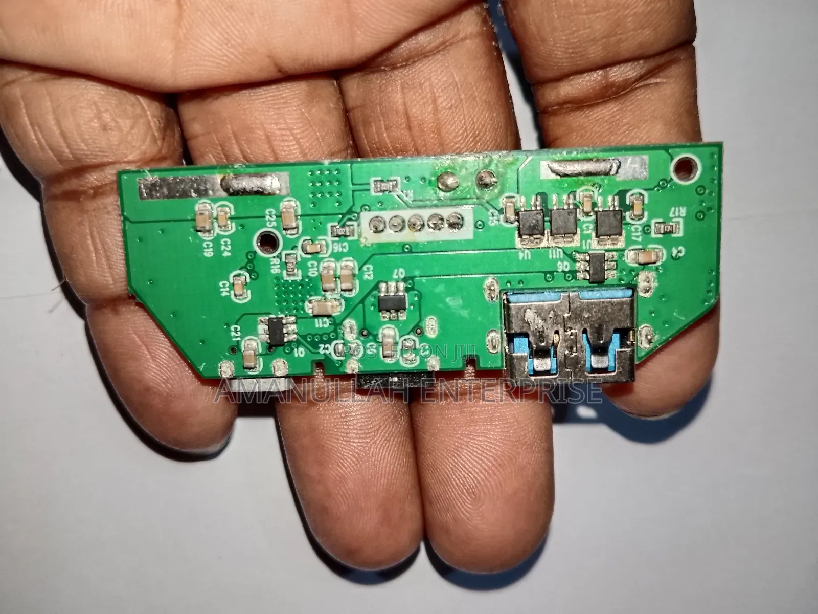 Top Class Power Bank Circuit Dual Usb 5v 2.4a Type-C Micro Lightning.