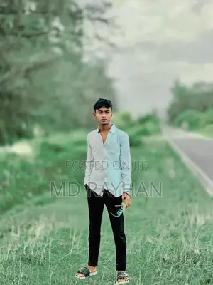 Photo - New Apple iPhone 13 128 GB Pink