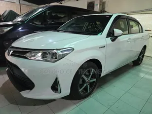 Photo - New Toyota Axio 1.5 G 2WD 2019 Pearl