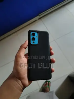 Photo - OnePlus 9 256 GB Blue