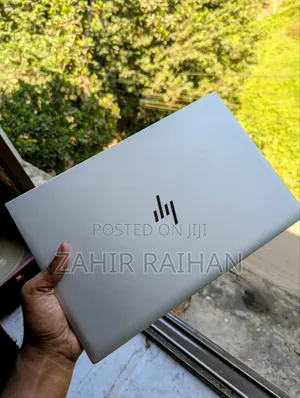 Photo - Laptop HP EliteBook 845 G7 16GB AMD Ryzen SSD 256GB