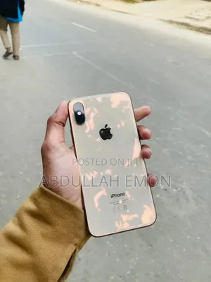 Photo - Apple iPhone XS Max 64 GB Gold