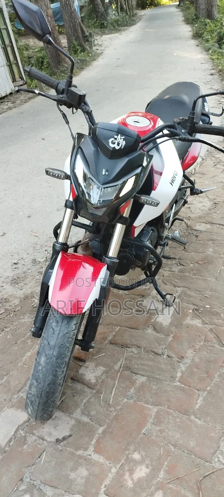 Hero Thriller 160R 2021 Gray