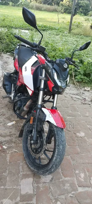 Hero Thriller 160R 2021 Gray