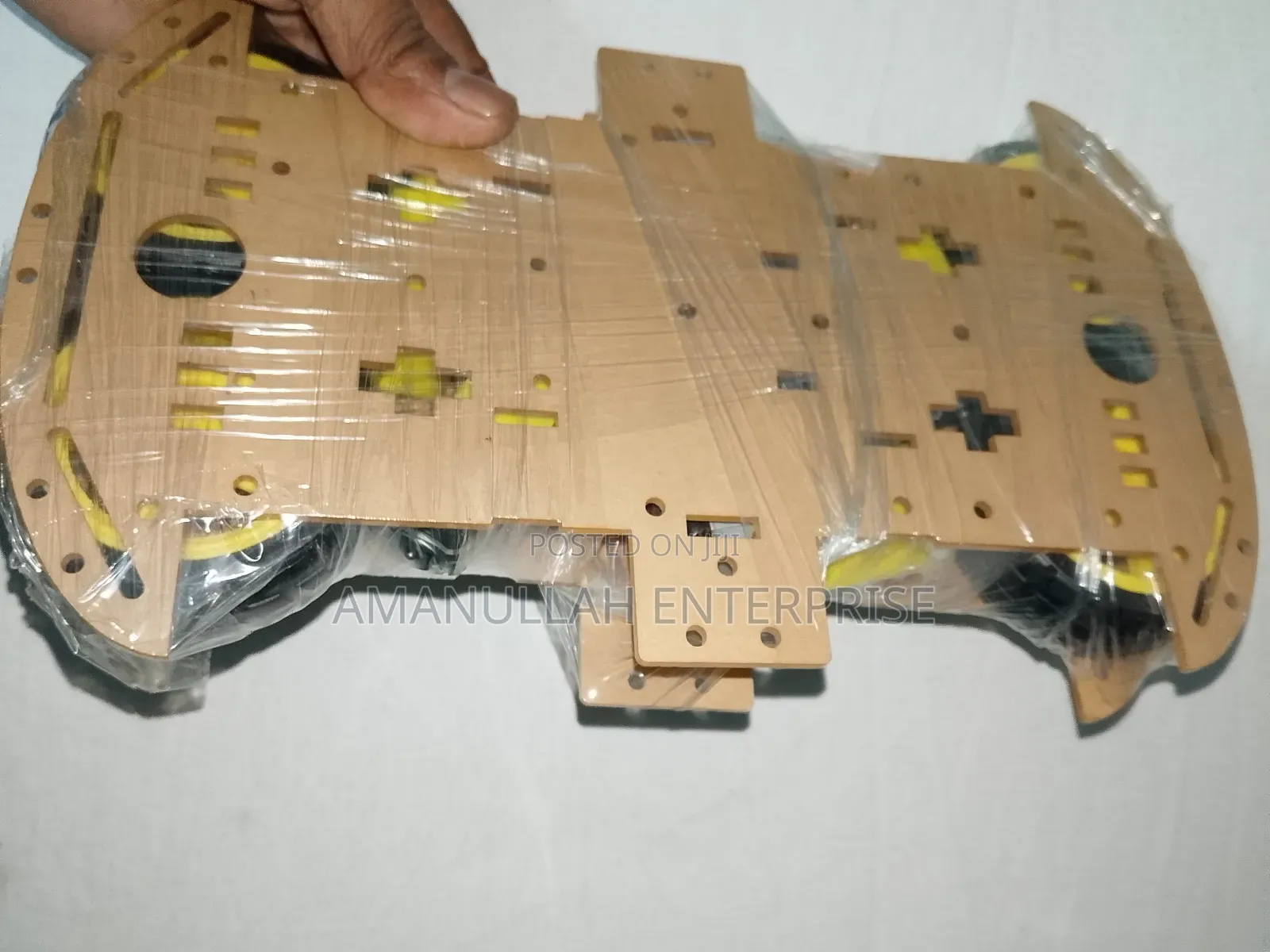 4wd Smart Robot Car Chassis Kit, Which Is a Kit for Building a Car.