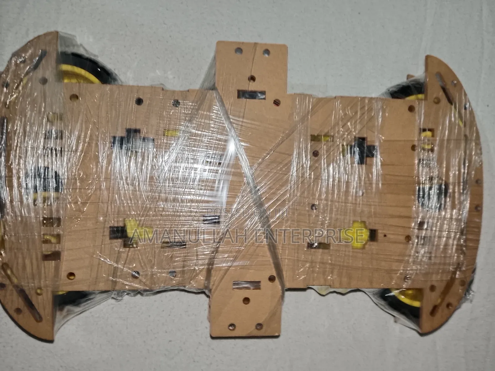 4wd Smart Robot Car Chassis Kit, Which Is a Kit for Building a Car.