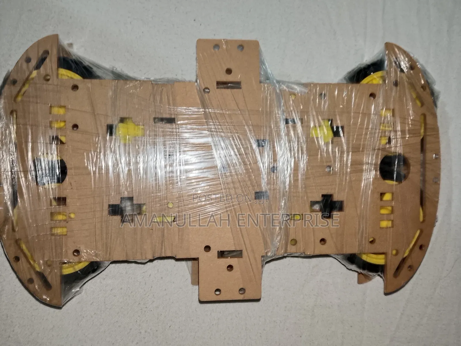 4wd Smart Robot Car Chassis Kit, Which Is a Kit for Building a Car.