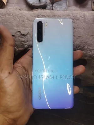 Photo - Oppo F15 128 GB Blue